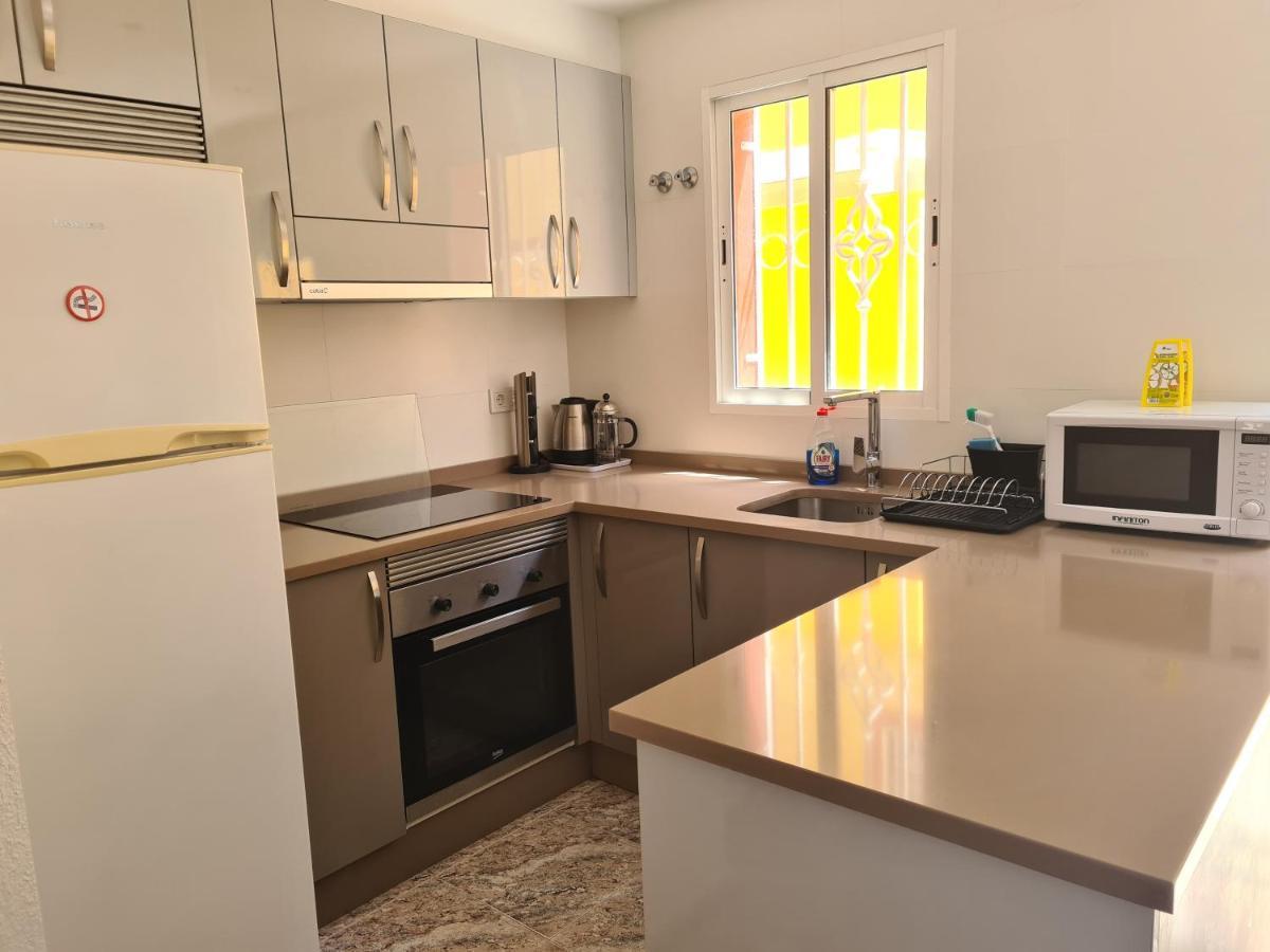 2 Bedroom Property In Closed Urbanisation Torrevieja Eksteriør bilde