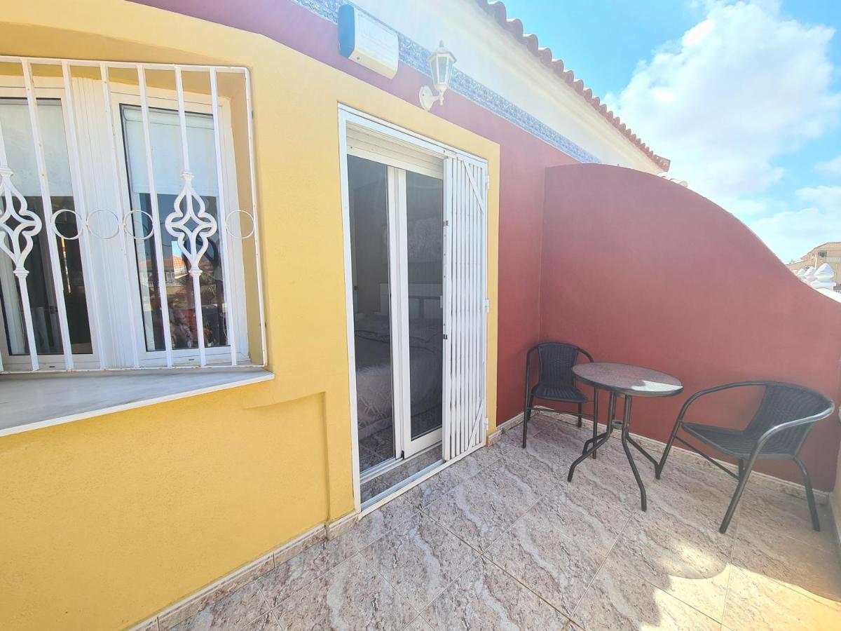2 Bedroom Property In Closed Urbanisation Torrevieja Eksteriør bilde