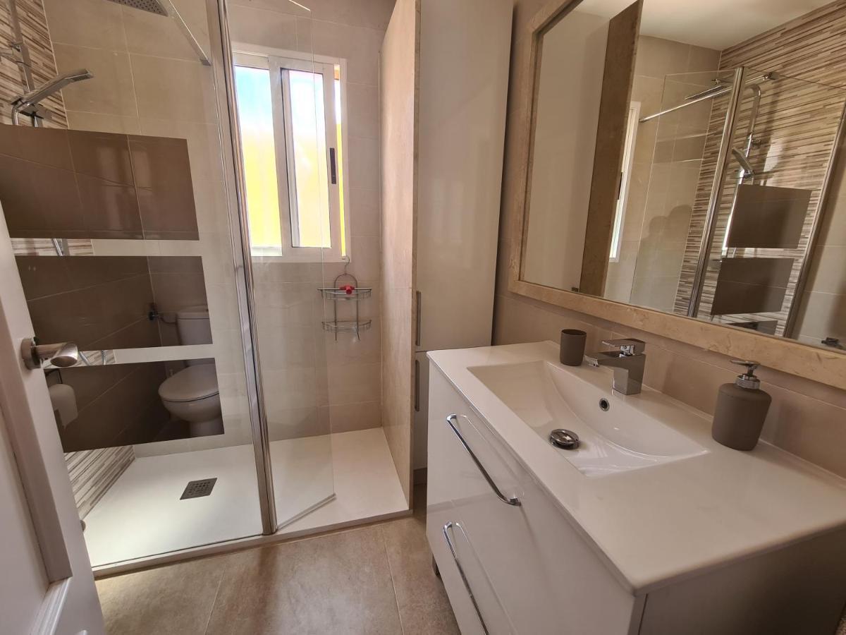 2 Bedroom Property In Closed Urbanisation Torrevieja Eksteriør bilde